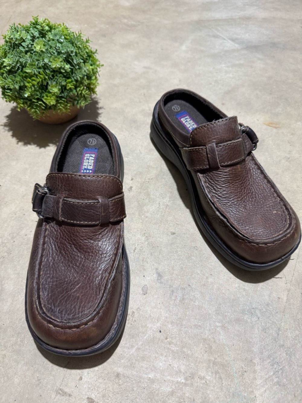 Faded Glory Vintage Y2K Loafers Size 7.5 Brown Leather Slip On Fall Casual